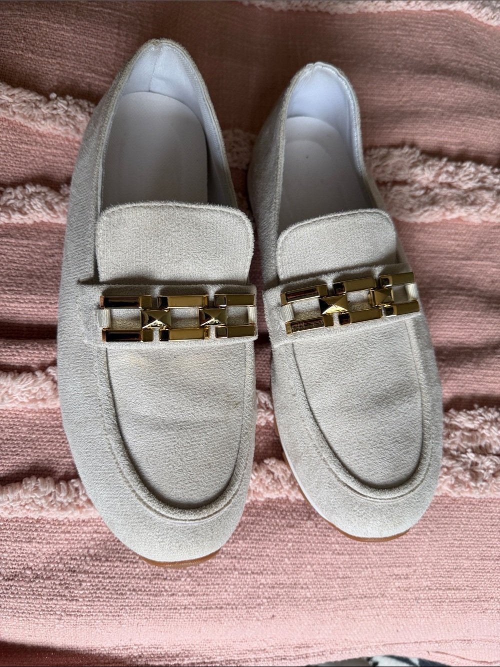SHEIN Tan Loafers with Gold Chain Detail